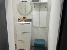 Сухум улица Аргун дом 12 на против школы номер 15 внизу дома Амра банк рядом Абырлыш Универсам это выезд с нового района!!! Этаж 4 подъезд 1 квартира 2 х комнатная большая! Срочна