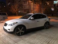Infiniti EX