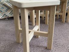 Табуретки деревянные