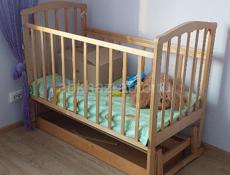 Детская кроватка