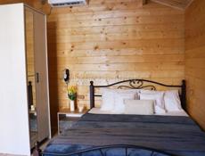 Продается уютный коттеджный комплекс