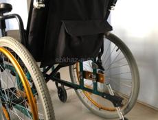 Продаю инвалидную коляску 