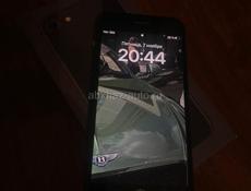 Продам телефон айфон 8