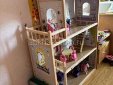 Кукольный домик для Барби с мебелью