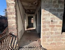 Продается дом на восстановление,с участком 40 соток