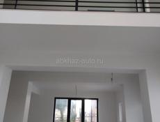 Абсолютно новый дом в центре Сухума