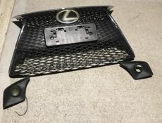 Решётка радиатора IS