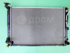 Радиатор охлаждения двигателя 