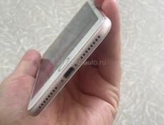 Продается телефон Айфон 7+