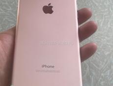 Продается телефон Айфон 7+