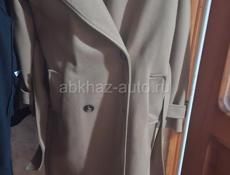 Продам пальто одевалось два раза 