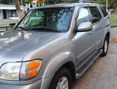 Toyota Sequoia