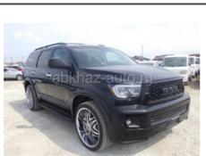 Toyota Sequoia