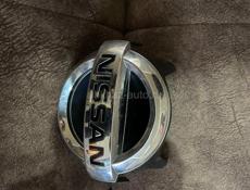 Значок ниссан