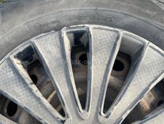 Продам диски с шинами r16