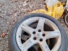 Диски с шинами 