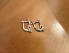 Серьги золотые