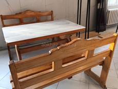 Продам стол и две лавки