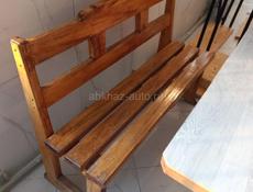 Продам стол и две лавки