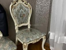 Продаются стулья в отличном состоянии. В своем целлофане.