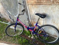 велосипед, заднее колесо нужно чинить) 