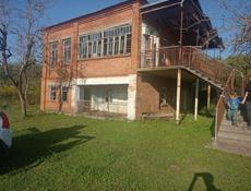 📌УЧАСТОК С КАПИТАЛЬНЫМ СТРОЕНИЕМ ДРАНДА У ТРАССЫ