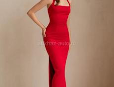 Продаю одевала один раз , 42:44 размер. Цена 2000