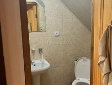 Сдам трехэтажный дом 