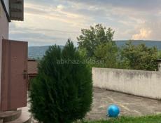 Сдам трехэтажный дом 