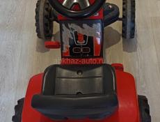 Детский трактор и стул для кормления 