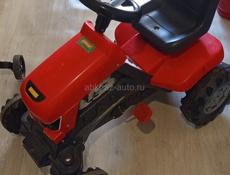 Детский трактор и стул для кормления 