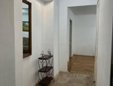 Сдается 2х комнатная квартира в центре длительно