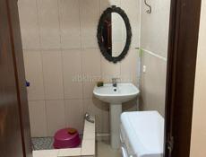 Сдается в центре 1 к КВ на год ,ул.Лакоба 25 т.р