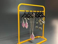 Вешалка для украшений