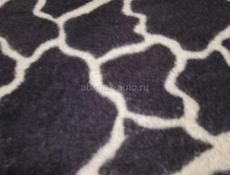 Участок с небольшим домиком. 