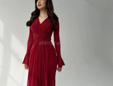 Продаю платье надевалось один раз