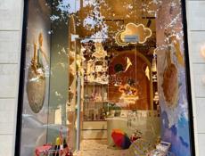 Требуется продавец-консультант в магазин игрушек