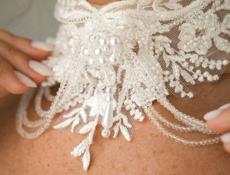 Свадебное платье  (42-44) с фатой и чокером 