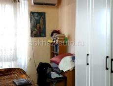 Продается 240 кв.м часть жилого дома из 2х этажей, 300 м от централ. рынка, в г.Сухум, 