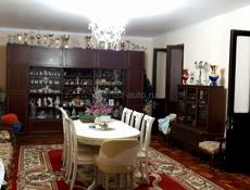 Продается 240 кв.м часть жилого дома из 2х этажей, 300 м от централ. рынка, в г.Сухум, 