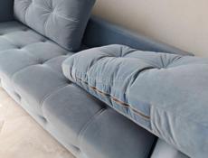 Диван . В отличном состоянии !