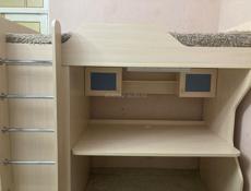 Шифоньер, стол, кровать- 3 в одном