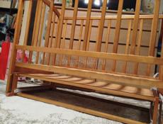 Кроватка с ортопедическим матрасом и наматрасником