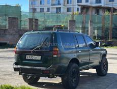 Mitsubishi Pajero Sport