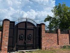 Ворота, двери из металла