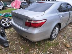 Lexus Ls460 в разборе