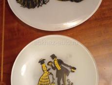 Продам подарочный комплет из 7 тарелок,"Дамы и кавалеры"винтаж Чехословакия