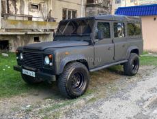 Land Rover 110 Defender