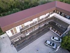 Гостиница 3этажа 350 метров но набережной