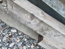 Доски отличные 8шт.6-7мотдам за 4т.балки семерка 6м.отдам за 4т.балки б. У. Крепкие